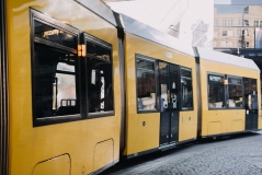 Bild 1: Straßenbahn gelb