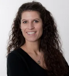 Julia Karbach