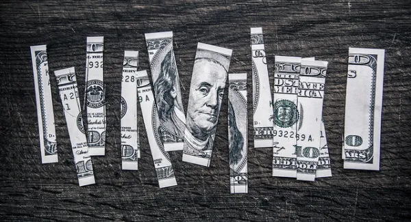 Um Geld verhandelt die Welt: Die Macht des Monetären in Verhandlungen 