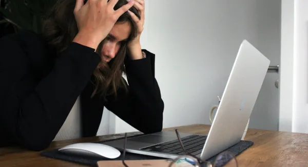 Arbeitslosigkeit und chronischer Stress: Was können wir aus Haarproben lernen?