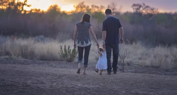 Warum ein Papa (noch lange) kein Mann ist – von Gender-Stereotypen und sozialen Rollen