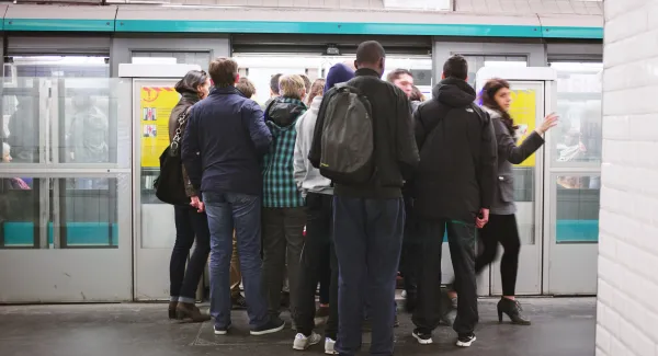 Bitte drängeln, dann geht alles schön der Reihe nach – wie wir Reihenfolgen abspeichern und wiedergeben