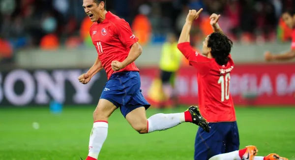 Weltmeister dank roter Trikots? 