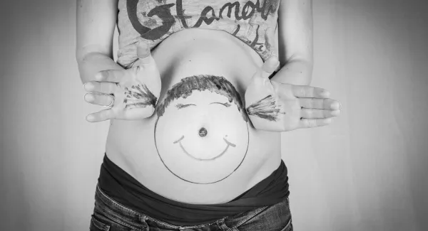 Mustererkennung im Babybauch: Was Babys im Bauch bewegt