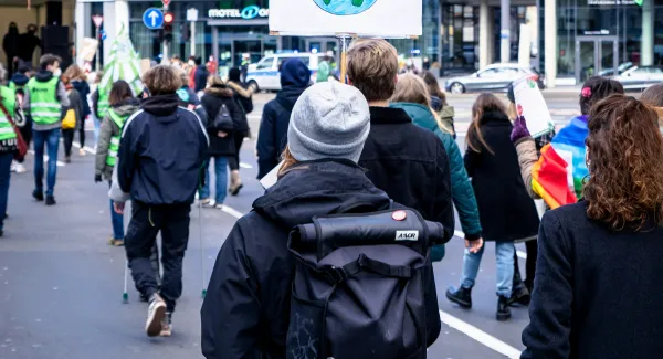 Last oder Lust: Ist Klimaschutz eine Bürde oder tut er uns sogar gut?