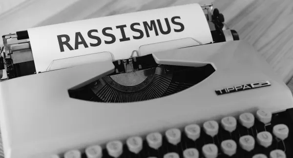 Sozialpsychologische Konzepte von Rassismus und Möglichkeiten, gegen Rassismus vorzugehen