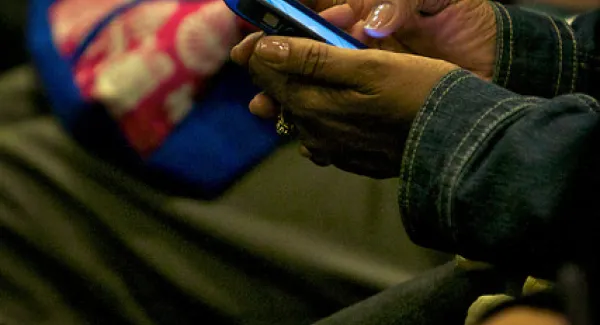 SMS im Unterricht = OMG! :-( fürs Lernen