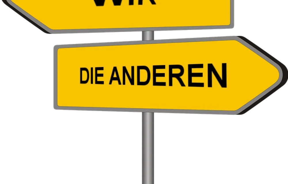 Warum „Wir” besser sind als „Die“ - Wie bestimmt die Zugehörigkeit zu sozialen Gruppen die Bewertung der eigenen und der fremden Gruppen?