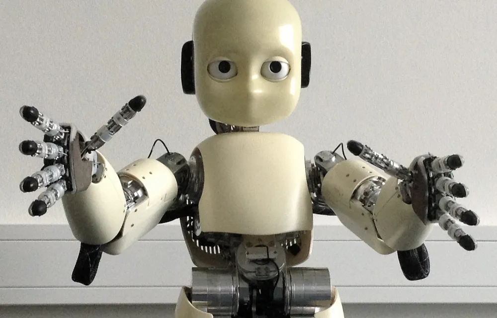 Roboter im Gruselgraben:  Warum uns menschenähnliche Maschinen oft unheimlich sind 