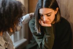 Ratschläge können auch Schläge sein: Wenn Worte wehtun und wie eine empathische Kommunikation gelingen kann 