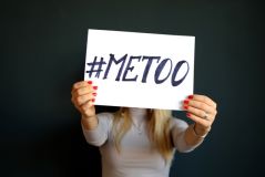 Nur ein Kompliment? Warum auch positive Geschlechter-Stereotype sexistisch sein können