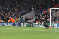 Fußballmythos: Sollte der Gefoulte den Elfmeter nicht schießen?