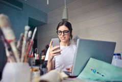 Die Illusion der Effizienz: Warum Multitasking uns in die Irre führt