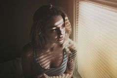  Das Singleleben im Wandel der Zeit: Warum Jugendliche heute zufriedener sind 																						