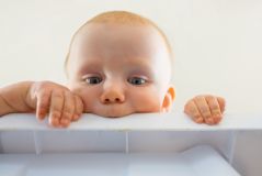 Können bereits Babys zwischen Gut und Böse unterscheiden?