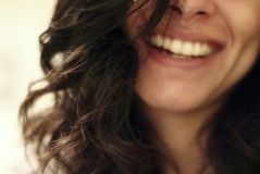 A funny thing happened on the way to romance: Wie beeinflusst Humor die Initiierung von Liebesbeziehungen?