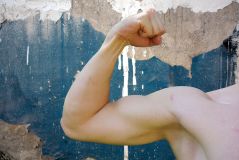 Mit Power-Pose zum selbstsicheren Auftreten und Bewerbungserfolg!? 