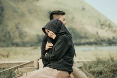 Geteiltes Glück geht unter die Haut: Wie gemeinsam erlebte positive Emotionen die Gesundheit im Alter beeinflussen