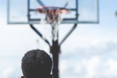 „Ich schaffe das!" Selbstwirksame SportlerInnen erbringen bessere Leistung und treffen bessere Entscheidungen