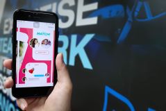 „Eigentlich dachte ich, du wärst anders…“ –  Selbstdarstellung bei der Partnersuche auf Tinder und Co.