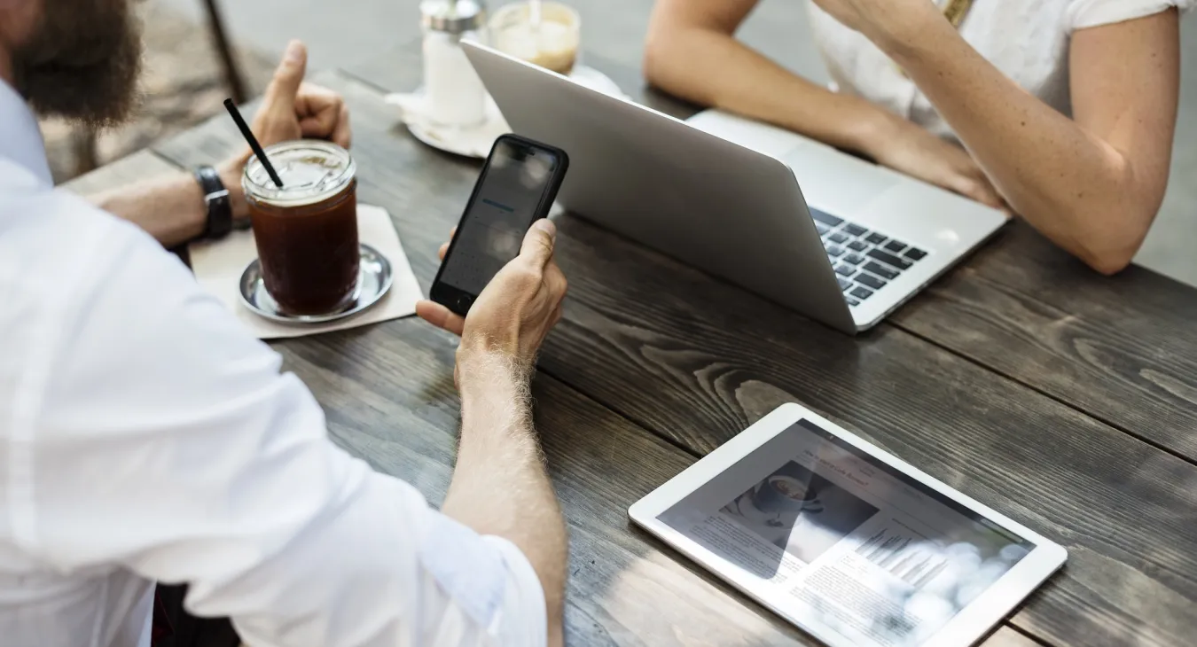 Schwieriger als gedacht?! Potenziale und Risiken des Lernens mit digitalen Medien 